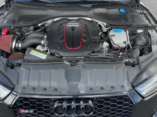 ✅ 2017 Audi RS 7 • VIN: WUAWRBFC3HN901930 • Lot: 94418345. Wystawiony na Copart z przebiegiem 60 557 mil. Bezpłatny archiwum sprzedaży aukcyjnych z USA i szczegółowy raport historii pojazdu na DreamBid. Zdjęcie 11.