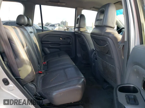 ✅ 2004 Honda Pilot EX • VIN: 2HKYF18574H556211 • Лот: 79560384. Опубликован ранее на Copart с пробегом 289 929 миль. Бесплатный доступ к архиву аукционных продаж из США и подробный отчёт об истории автомобиля на DreamBid. Изображение 11.