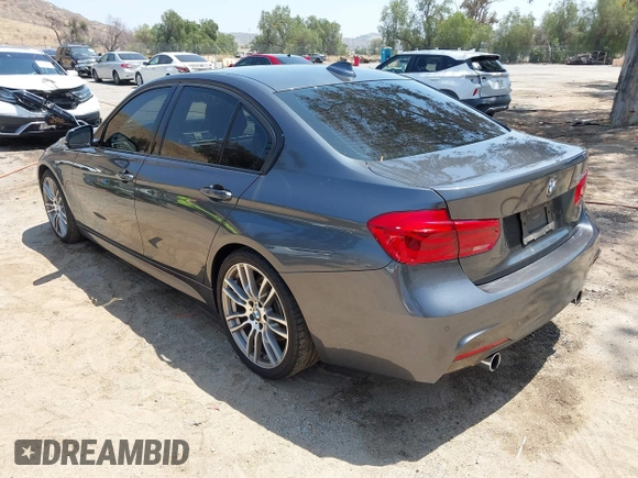 ✅ 2016 BMW 3 Series 340i • VIN: WBA8B3C56GK383251 • Lot: 45113577. Wystawiony na IAAI z przebiegiem 150 436 mil. Bezpłatny archiwum sprzedaży aukcyjnych z USA i szczegółowy raport historii pojazdu na DreamBid. Zdjęcie 3.