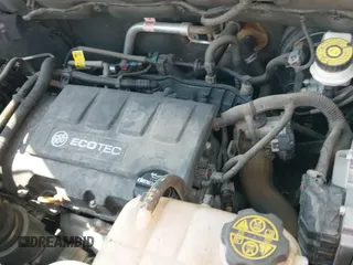 ✅ 2019 Buick Encore Sport Touring • VIN: KL4CJ1SB6KB839683 • Lot: 42060567. Wystawiony na IAAI z przebiegiem 47 885 mil. Bezpłatny archiwum sprzedaży aukcyjnych z USA i szczegółowy raport historii pojazdu na DreamBid. Zdjęcie 13.