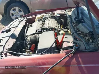 ✅ 2000 Oldsmobile Alero GL2 • VIN: 1G3NL52T3YC324149 • Lot: 42325296. Wystawiony na IAAI z przebiegiem 84 548 mil. Bezpłatny archiwum sprzedaży aukcyjnych z USA i szczegółowy raport historii pojazdu na DreamBid. Zdjęcie 12.