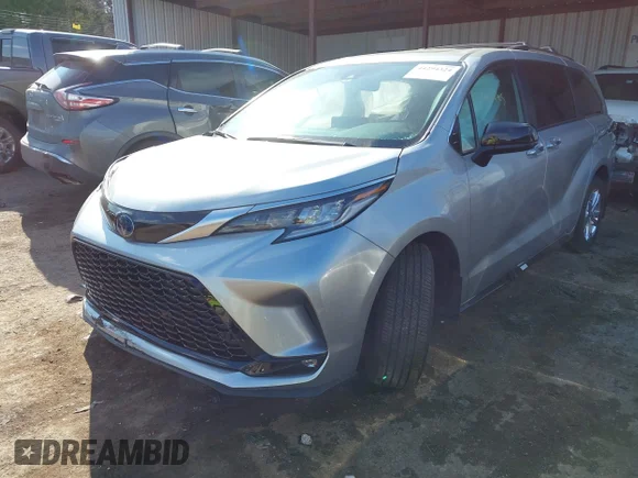 ✅ 2023 Toyota Sienna XSE • VIN: 5TDDSKFC3PS089191 • Lot: 44294324. Listed on IAAI with 15,740 mi. Free auction sales archive from the USA and detailed vehicle history report at DreamBid. Image 2.