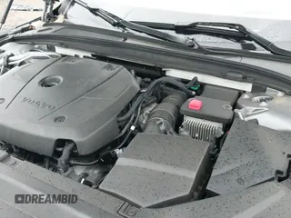 ✅ 2020 Volvo S90 Inscription • VIN: LVYA22ML9LP176158 • Lot: 43127474. Wystawiony na IAAI z przebiegiem 16 008 mil. Bezpłatny archiwum sprzedaży aukcyjnych z USA i szczegółowy raport historii pojazdu na DreamBid. Zdjęcie 19.