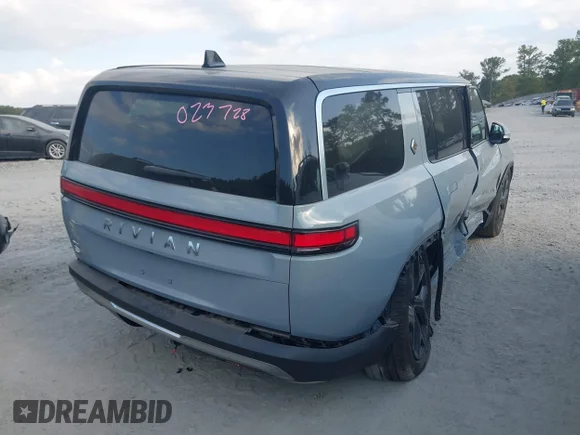 ✅ 2023 Rivian R1S Adventure • VIN: 7PDSGBBA4PN023728 • Лот: 43126401. Опубліковано раніше на IAAI з пробігом 15 774 миль. Безкоштовний доступ до архіву аукціонних продажів зі США та докладний звіт про історію автомобіля на DreamBid. Зображення 4.