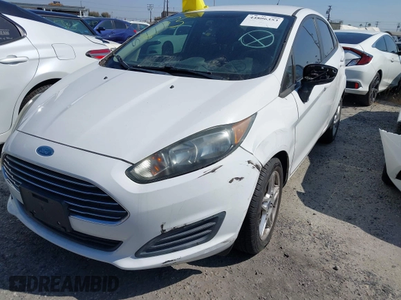 ✅ 2017 Ford Fiesta SE • VIN: 3FADP4BJXHM138332 • Lot: 44806353. Wystawiony na IAAI z przebiegiem 87 526 mil. Bezpłatny archiwum sprzedaży aukcyjnych z USA i szczegółowy raport historii pojazdu na DreamBid. Zdjęcie 2.