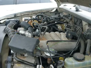 ✅ 2001 Ford Ranger XL • VIN: 1FTYR14U61TA70789 • Lot: 43384405. Wystawiony na IAAI z przebiegiem 279 845 mil. Bezpłatny archiwum sprzedaży aukcyjnych z USA i szczegółowy raport historii pojazdu na DreamBid. Zdjęcie 12.