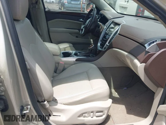 ✅ 2013 Cadillac SRX Luxury Collection • VIN: 3GYFNGE35DS588770 • Lot: 45441854. Wystawiony na IAAI z przebiegiem 185 517 mil. Bezpłatny archiwum sprzedaży aukcyjnych z USA i szczegółowy raport historii pojazdu na DreamBid. Zdjęcie 5.