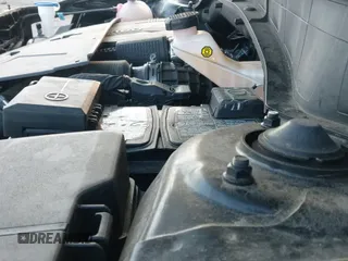 ✅ 2024 Kia Sorento X-Line SX • VIN: 5XYRKDJF4RG255625 • Lot: 43471082. Listed on IAAI with 22,983 mi. Free auction sales archive from the USA and detailed vehicle history report at DreamBid. Image 19.