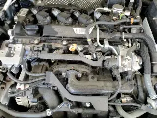 ✅ 2022 Toyota Corolla Cross LE • VIN: 7MUCAAAG4NV010648 • Лот: 87083245. Опубликован ранее на Copart с пробегом 83 961 миль. Бесплатный доступ к архиву аукционных продаж из США и подробный отчёт об истории автомобиля на DreamBid. Изображение 14.