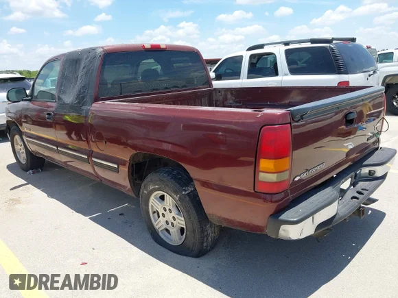 ✅ 1999 Chevrolet Silverado 1500 LS • VIN: 1GCEC19T0XZ101349 • Лот: 45388469. Опубліковано раніше на IAAI з пробігом 300 033 миль. Безкоштовний доступ до архіву аукціонних продажів зі США та докладний звіт про історію автомобіля на DreamBid. Зображення 3.