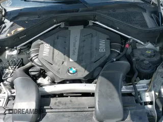 ✅ 2013 BMW X6 xDrive50i • VIN: 5UXFG8C55DL591389 • Lot: 42770655. Wystawiony na IAAI z przebiegiem 223 669 mil. Bezpłatny archiwum sprzedaży aukcyjnych z USA i szczegółowy raport historii pojazdu na DreamBid. Zdjęcie 19.