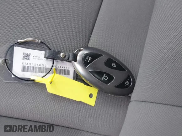 ✅ 2025 Hyundai Elantra SEL Convenience • VIN: KMHLS4DG2SU924601 • Lot: 45007535. Wystawiony na IAAI z przebiegiem 23 810 mil. Bezpłatny archiwum sprzedaży aukcyjnych z USA i szczegółowy raport historii pojazdu na DreamBid. Zdjęcie 11.
