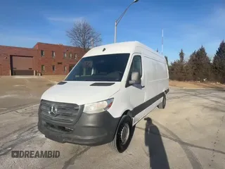 ✅ 2019 Freightliner Sprinter • VIN: WDRPF1CD0KT009249 • Лот: 45033195. Опубликован ранее на Copart с пробегом Не указан. Бесплатный доступ к архиву аукционных продаж из США и подробный отчёт об истории автомобиля на DreamBid. Изображение 11.