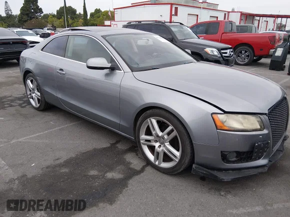 ✅ 2011 Audi A5 Premium • VIN: WAUCFAFR3BA004559 • Lot: 45318262. Wystawiony na IAAI z przebiegiem 113 214 mil. Bezpłatny archiwum sprzedaży aukcyjnych z USA i szczegółowy raport historii pojazdu na DreamBid. Zdjęcie 1.