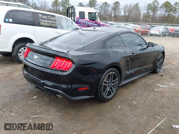 ✅ 2020 Ford Mustang EcoBoost Premium • VIN: 1FA6P8TH3L5129739 • Lot: 44028438. Wystawiony na IAAI z przebiegiem 146 577 mil. Bezpłatny archiwum sprzedaży aukcyjnych z USA i szczegółowy raport historii pojazdu na DreamBid. Zdjęcie 4.