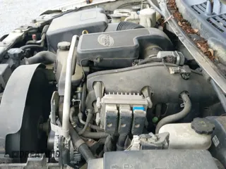 ✅ 2004 GMC Envoy SLE • VIN: 1GKES12S346226061 • Lot: 42968138. Listed on IAAI with 253,352 mi. Free auction sales archive from the USA and detailed vehicle history report at DreamBid. Image 13.