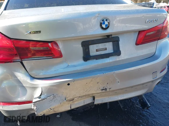 ✅ 2018 BMW 5 Series 530i xDrive • VIN: WBAJA7C58JG908428 • Lot: 44272766. Wystawiony na IAAI z przebiegiem 128 785 mil. Bezpłatny archiwum sprzedaży aukcyjnych z USA i szczegółowy raport historii pojazdu na DreamBid. Zdjęcie 6.