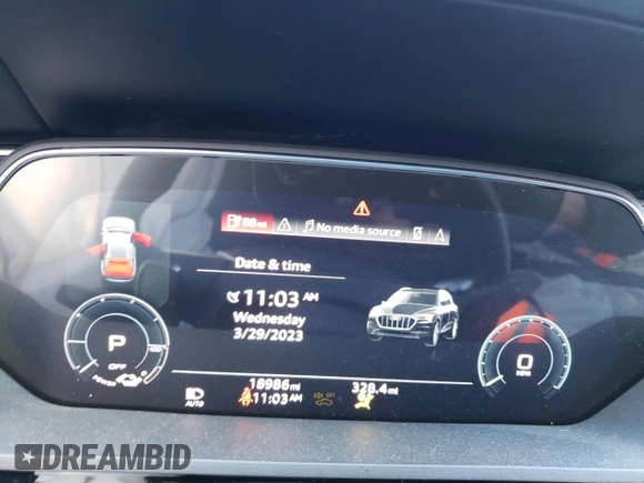 ✅ 2022 Audi e-tron Premium Plus • VIN: WA1ACBGE7NB033530 • Lot: 46570153. Wystawiony na Copart z przebiegiem 18 986 mil. Bezpłatny archiwum sprzedaży aukcyjnych z USA i szczegółowy raport historii pojazdu na DreamBid. Zdjęcie 9.