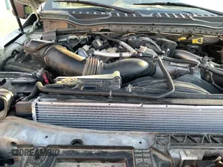 ✅ 2017 Ford F-550 XL • VIN: 1FDUF5GT7HEC49273 • Лот: 93381225. Опубликован ранее на Copart с пробегом 190 064 миль. Бесплатный доступ к архиву аукционных продаж из США и подробный отчёт об истории автомобиля на DreamBid. Изображение 11.