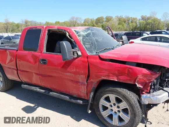 ✅ 2004 GMC Sierra 1500 SLE • VIN: 1GTEK19V24E100467 • Lot: 44917755. Wystawiony na IAAI z przebiegiem 173 434 mil. Bezpłatny archiwum sprzedaży aukcyjnych z USA i szczegółowy raport historii pojazdu na DreamBid. Zdjęcie 6.
