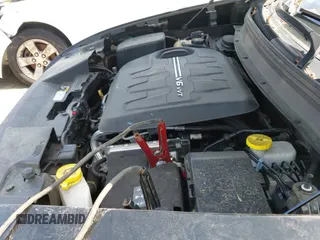 ✅ 2018 Jeep Cherokee Latitude Plus • VIN: 1C4PJMLX1JD539409 • Lot: 41984126. Wystawiony na IAAI z przebiegiem 126 091 mil. Bezpłatny archiwum sprzedaży aukcyjnych z USA i szczegółowy raport historii pojazdu na DreamBid. Zdjęcie 20.