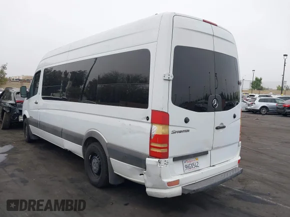 ✅ 2008 Dodge Sprinter • VIN: WD0PE845285239527 • Lot: 42998019. Wystawiony na IAAI z przebiegiem 411 726 mil. Bezpłatny archiwum sprzedaży aukcyjnych z USA i szczegółowy raport historii pojazdu na DreamBid. Zdjęcie 3.