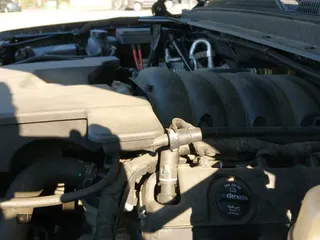 ✅ 2019 Chevrolet Suburban LT • VIN: 1GNSKHKC3KR143958 • Lot: 43214049. Wystawiony na IAAI z przebiegiem 199 490 mil. Bezpłatny archiwum sprzedaży aukcyjnych z USA i szczegółowy raport historii pojazdu na DreamBid. Zdjęcie 19.