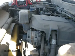 ✅ 2016 Chevrolet Silverado 2500HD Work Truck • VIN: 1GC2CUEG9GZ252669 • Lot: 41368366. Wystawiony na IAAI z przebiegiem 247 319 mil. Bezpłatny archiwum sprzedaży aukcyjnych z USA i szczegółowy raport historii pojazdu na DreamBid. Zdjęcie 18.