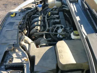 ✅ 2018 Ford Focus SE • VIN: 1FADP3K22JL238290 • Lot: 43685342. Wystawiony na IAAI z przebiegiem 119 512 mil. Bezpłatny archiwum sprzedaży aukcyjnych z USA i szczegółowy raport historii pojazdu na DreamBid. Zdjęcie 21.