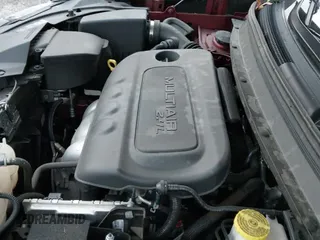 ✅ 2020 Jeep Cherokee Latitude Plus • VIN: 1C4PJMLBXLD623560 • Lot: 43271436. Wystawiony na IAAI z przebiegiem 39 682 mil. Bezpłatny archiwum sprzedaży aukcyjnych z USA i szczegółowy raport historii pojazdu na DreamBid. Zdjęcie 24.