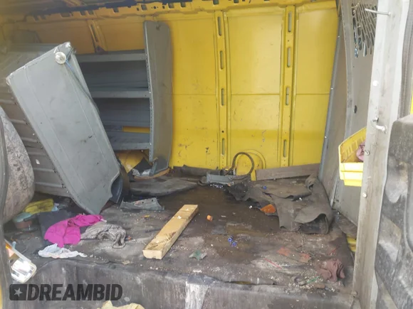 ✅ 2021 Chevrolet Express Cargo • VIN: 1GCWGAFPXM1171094 • Лот: 42926434. Опубліковано раніше на IAAI з пробігом 231 927 миль. Безкоштовний доступ до архіву аукціонних продажів зі США та докладний звіт про історію автомобіля на DreamBid. Зображення 8.