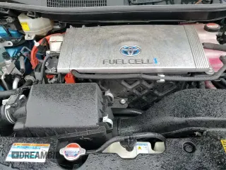 ✅ 2017 Toyota Mirai • VIN: JTDBVRBD0HA003632 • Lot: 91050505. Listed on Copart with 33,094 mi. Free auction sales archive from the USA and detailed vehicle history report at DreamBid. Image 13.