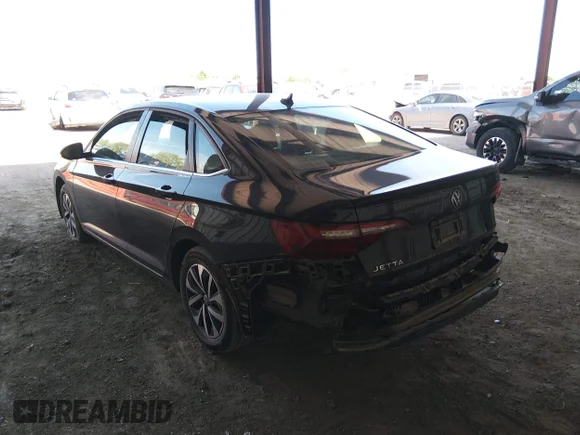 ✅ 2024 Volkswagen Jetta S • VIN: 3VW5M7BUXRM055436 • Lot: 45402481. Listed on IAAI with 33,970 mi. Free auction sales archive from the USA and detailed vehicle history report at DreamBid. Image 3.