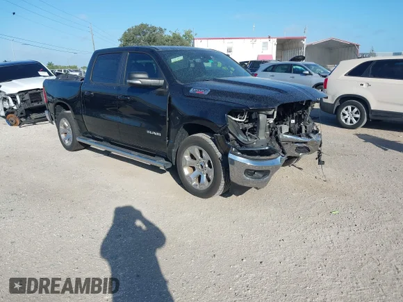 ✅ 2022 Ram 1500 Lone Star • VIN: 1C6RREFMXNN124511 • Lot: 45125694. Wystawiony na IAAI z przebiegiem 159 582 mil. Bezpłatny archiwum sprzedaży aukcyjnych z USA i szczegółowy raport historii pojazdu na DreamBid. Zdjęcie 1.