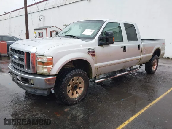 ✅ 2008 Ford F-350 XL • VIN: 1FTSW31R28ED89633 • Lot: 43786186. Wystawiony na IAAI z przebiegiem 207 143 mil. Bezpłatny archiwum sprzedaży aukcyjnych z USA i szczegółowy raport historii pojazdu na DreamBid. Zdjęcie 2.