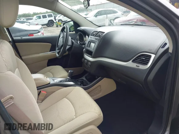 ✅ 2013 Dodge Journey SE • VIN: 3C4PDCAB6DT529949 • Lot: 42609006. Wystawiony na IAAI z przebiegiem 38 202 mil. Bezpłatny archiwum sprzedaży aukcyjnych z USA i szczegółowy raport historii pojazdu na DreamBid. Zdjęcie 5.