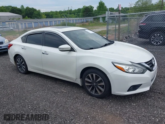✅ 2017 Nissan Altima S • VIN: 1N4AL3AP0HC487693 • Lot: 45093273. Wystawiony na IAAI z przebiegiem 90 145 mil. Bezpłatny archiwum sprzedaży aukcyjnych z USA i szczegółowy raport historii pojazdu na DreamBid. Zdjęcie 1.