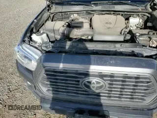 ✅ 2022 Toyota Tacoma TRD Off Road • VIN: 3TMCZ5AN3NM501057 • Lot: 94573005. Listed on Copart with 53,316 mi. Free auction sales archive from the USA and detailed vehicle history report at DreamBid. Image 13.