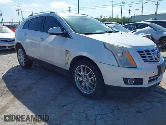 ✅ 2014 Cadillac SRX Premium Collection • VIN: 3GYFNDE30ES524085 • Lot: 45220513. Wystawiony na IAAI z przebiegiem 123 556 mil. Bezpłatny archiwum sprzedaży aukcyjnych z USA i szczegółowy raport historii pojazdu na DreamBid. Zdjęcie 1.