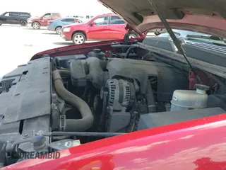 2011 Chevrolet Tahoe LTZ с VIN 1GNSKCE02BR275520, выставлен на аукционе IAAI как лот 42849224 с пробегом 131 501 миль миль и . История ставок и продаж доступна на DreamBid. Изображение 19.