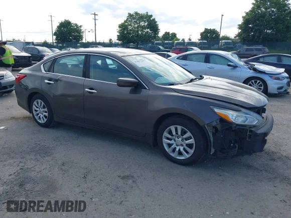 ✅ 2016 Nissan Altima S • VIN: 1N4AL3AP6GN392896 • Lot: 45407243. Wystawiony na IAAI z przebiegiem 197 260 mil. Bezpłatny archiwum sprzedaży aukcyjnych z USA i szczegółowy raport historii pojazdu na DreamBid. Zdjęcie 1.