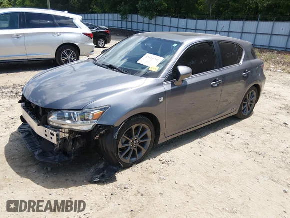 ✅ 2013 Lexus CT 200h • VIN: JTHKD5BH7D2169020 • Lot: 45118702. Wystawiony na IAAI z przebiegiem 113 840 mil. Bezpłatny archiwum sprzedaży aukcyjnych z USA i szczegółowy raport historii pojazdu na DreamBid. Zdjęcie 2.