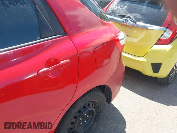 ✅ 2011 Toyota Matrix • VIN: 2T1KU4EEXBC552901 • Лот: 45582942. Опубліковано раніше на IAAI з пробігом 207 504 миль. Безкоштовний доступ до архіву аукціонних продажів зі США та докладний звіт про історію автомобіля на DreamBid. Зображення 6.