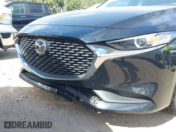 ✅ 2024 Mazda 3 S Select Sport • VIN: 3MZBPABM9RM414122 • Лот: 43482728. Опубліковано раніше на IAAI з пробігом 32 864 миль. Безкоштовний доступ до архіву аукціонних продажів зі США та докладний звіт про історію автомобіля на DreamBid. Зображення 6.