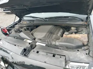 2013 Dodge Challenger R/T z VIN 2C3CDYBT7DH605131, wystawiony jako IAAI lot #43284430 z przebiegiem 55 656 mil mil oraz . Historia ofert i sprzedaży dostępna na DreamBid. Obrazek 19.