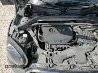 ✅ 2019 MINI Countryman Cooper • VIN: WMZYS7C54K3F45832 • Лот: 61926055. Опубликован ранее на Copart с пробегом 104 839 миль. Бесплатный доступ к архиву аукционных продаж из США и подробный отчёт об истории автомобиля на DreamBid. Изображение 15.