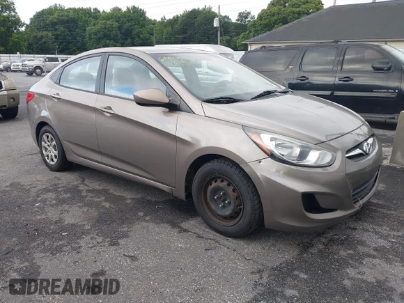 ✅ 2013 Hyundai Accent GLS • VIN: KMHCT4AE2DU477867 • Лот: 45389560. Опубліковано раніше на IAAI з пробігом 255 881 миль. Безкоштовний доступ до архіву аукціонних продажів зі США та докладний звіт про історію автомобіля на DreamBid. Зображення 1.