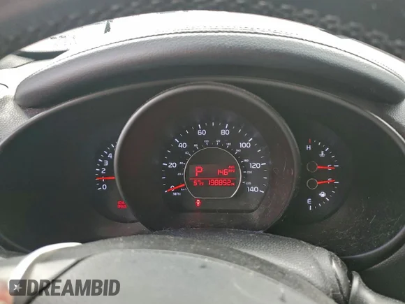 ✅ 2014 Kia Soul + • VIN: KNDJX3A51E7090107 • Лот: 94559845. Опубликован ранее на Copart с пробегом 198 852 миль. Бесплатный доступ к архиву аукционных продаж из США и подробный отчёт об истории автомобиля на DreamBid. Изображение 9.