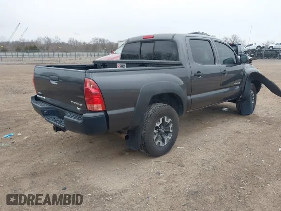 ✅ 2013 Toyota Tacoma PreRunner • VIN: 5TFJU4GN0DX035717 • Lot: 44152970. Wystawiony na IAAI z przebiegiem 154 383 mil. Bezpłatny archiwum sprzedaży aukcyjnych z USA i szczegółowy raport historii pojazdu na DreamBid. Zdjęcie 4.
