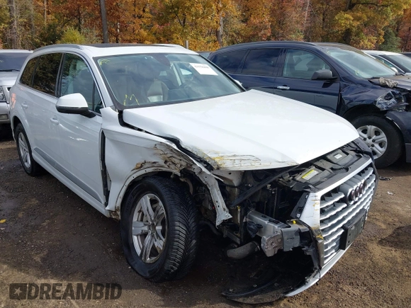 ✅ 2019 Audi Q7 Premium Plus • VIN: WA1LHAF77KD037116 • Lot: 43558408. Wystawiony na IAAI z przebiegiem 109 373 mil. Bezpłatny archiwum sprzedaży aukcyjnych z USA i szczegółowy raport historii pojazdu na DreamBid. Zdjęcie 6.